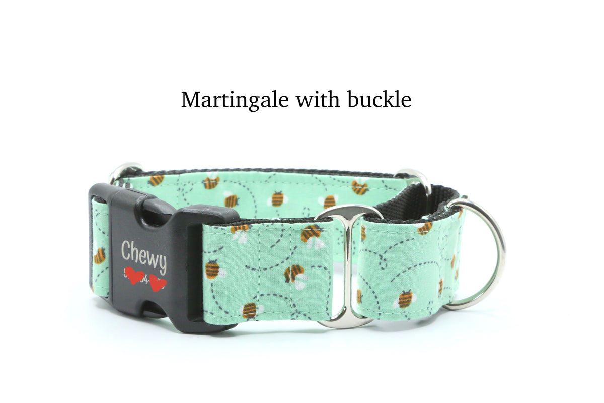 Busy Bees Dog Collar