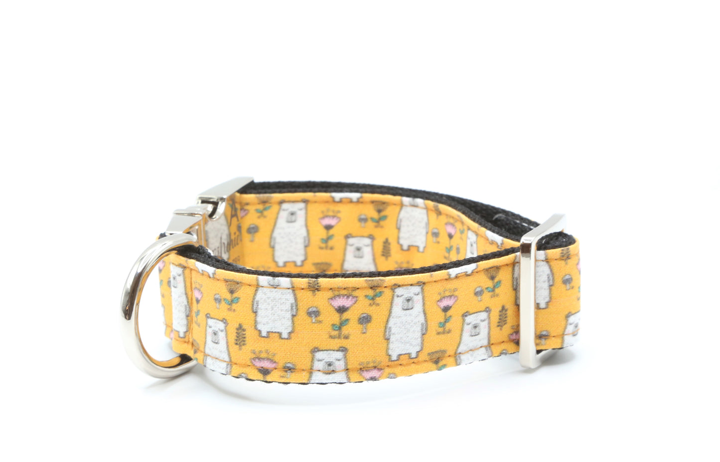 Bear and flower dog collar