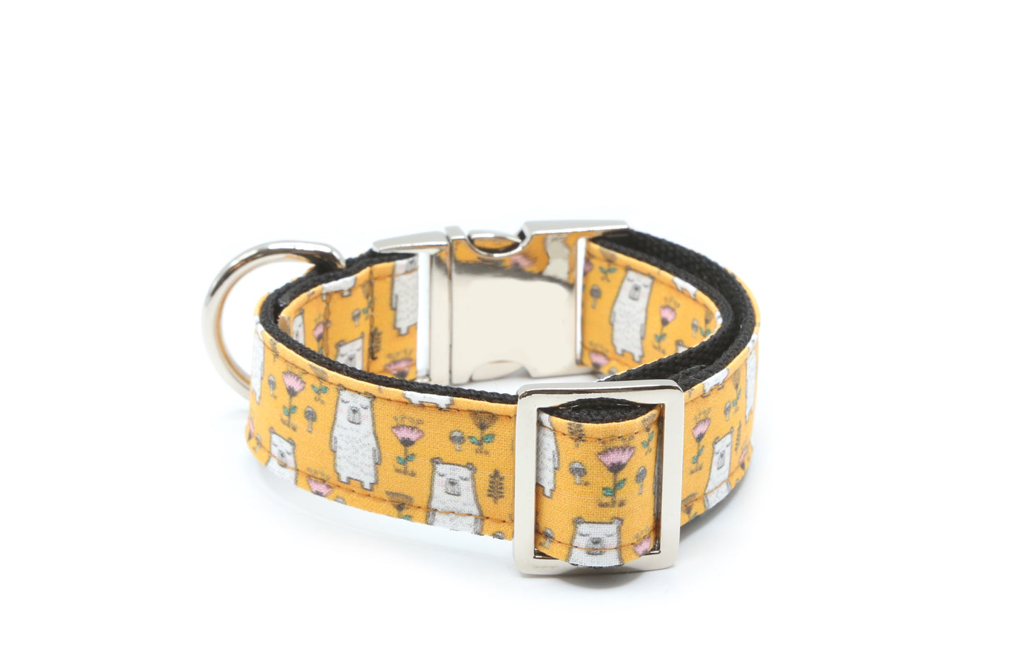 Bear and flower dog collar